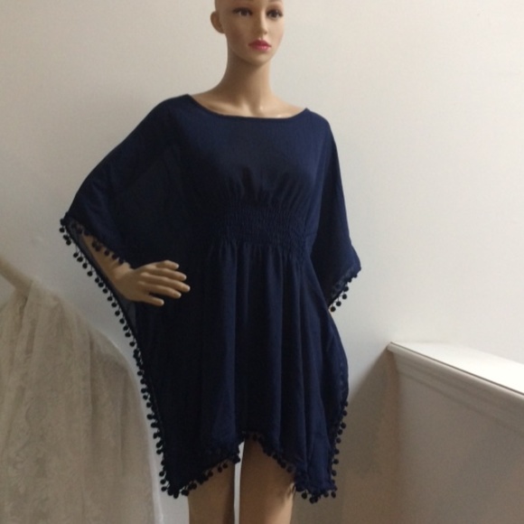 Beach Bum Other - Pom Pom Beach Coverup Medium🦋